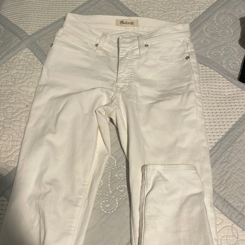 Madewell high rise size 25 white jeans no rip